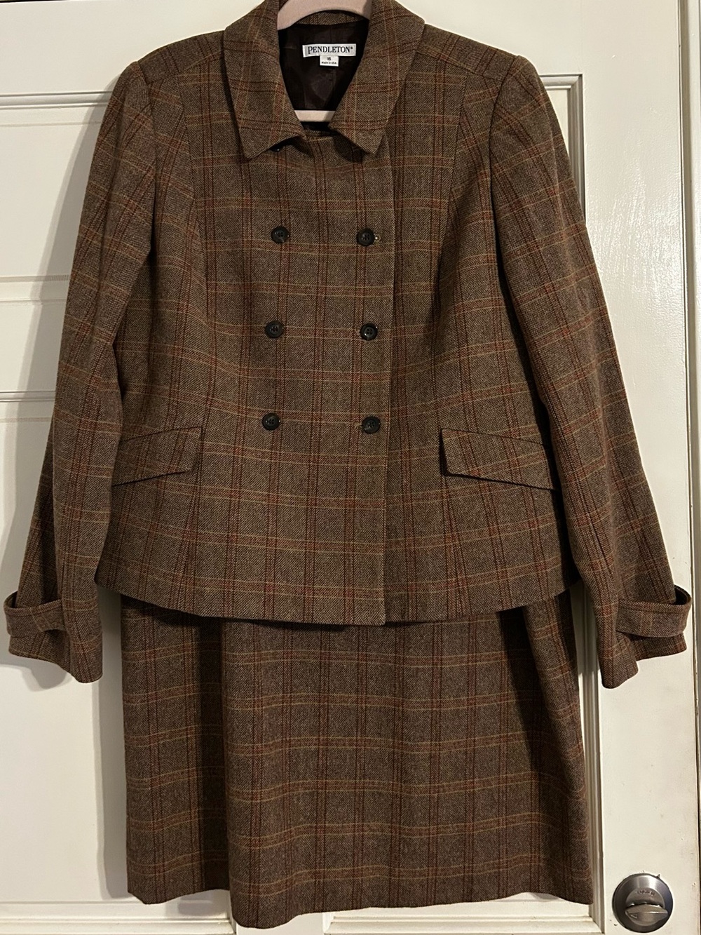 VTG Pendleton Wool Plaid Skirt Suit Set Brown Tan Double Breasted
Size 16